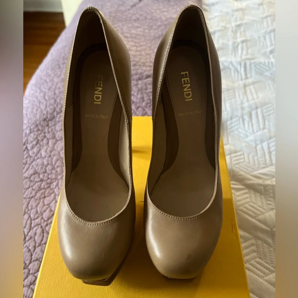 Fendi Nappa Women's Beige Leather Heels - Picture 1 of 14